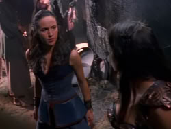 extant_XenaWarriorPrincess_1x11-TheBlackWolf_01135
