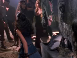 extant_XenaWarriorPrincess_1x11-TheBlackWolf_01136
