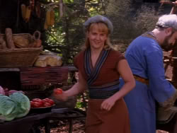 extant_XenaWarriorPrincess_1x11-TheBlackWolf_01156