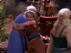 extant_XenaWarriorPrincess_1x11-TheBlackWolf_01160