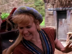 extant_XenaWarriorPrincess_1x11-TheBlackWolf_01175