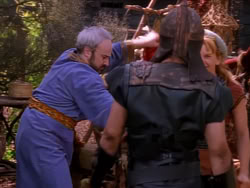 extant_XenaWarriorPrincess_1x11-TheBlackWolf_01225