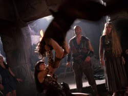 extant_XenaWarriorPrincess_1x11-TheBlackWolf_02426
