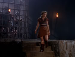 extant_XenaWarriorPrincess_1x11-TheBlackWolf_02559