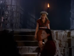 extant_XenaWarriorPrincess_1x11-TheBlackWolf_02562
