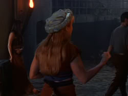 extant_XenaWarriorPrincess_1x11-TheBlackWolf_02579