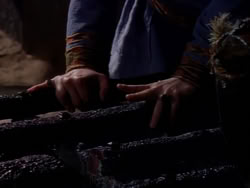extant_XenaWarriorPrincess_1x11-TheBlackWolf_02818