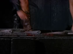 extant_XenaWarriorPrincess_1x11-TheBlackWolf_03059