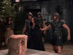 extant_XenaWarriorPrincess_1x11-TheBlackWolf_03353