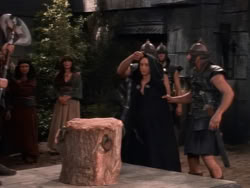 extant_XenaWarriorPrincess_1x11-TheBlackWolf_03354