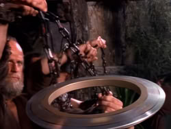 extant_XenaWarriorPrincess_1x11-TheBlackWolf_03404