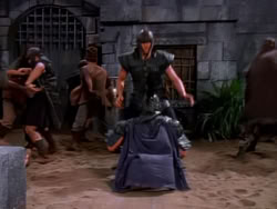 extant_XenaWarriorPrincess_1x11-TheBlackWolf_03505