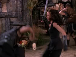 extant_XenaWarriorPrincess_1x11-TheBlackWolf_03538
