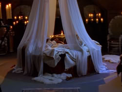 extant_XenaWarriorPrincess_1x12-BewareGreeksBearingGifts_0008