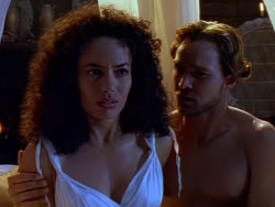 extant_XenaWarriorPrincess_1x12-BewareGreeksBearingGifts_0111