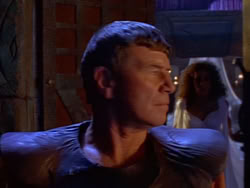 extant_XenaWarriorPrincess_1x12-BewareGreeksBearingGifts_0155