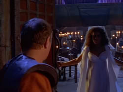 extant_XenaWarriorPrincess_1x12-BewareGreeksBearingGifts_0156