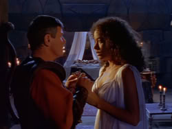 extant_XenaWarriorPrincess_1x12-BewareGreeksBearingGifts_0169