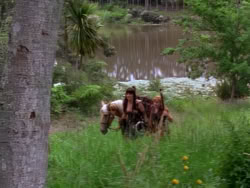 extant_XenaWarriorPrincess_1x12-BewareGreeksBearingGifts_0195