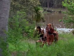 extant_XenaWarriorPrincess_1x12-BewareGreeksBearingGifts_0202