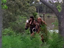 extant_XenaWarriorPrincess_1x12-BewareGreeksBearingGifts_0207