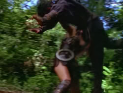 extant_XenaWarriorPrincess_1x12-BewareGreeksBearingGifts_0298
