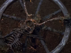 extant_XenaWarriorPrincess_1x12-BewareGreeksBearingGifts_0460