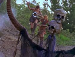 extant_XenaWarriorPrincess_1x12-BewareGreeksBearingGifts_0537