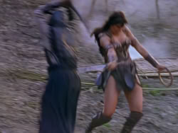 extant_XenaWarriorPrincess_1x12-BewareGreeksBearingGifts_0553