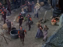 extant_XenaWarriorPrincess_1x12-BewareGreeksBearingGifts_0602