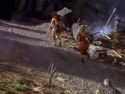 extant_XenaWarriorPrincess_1x12-BewareGreeksBearingGifts_0650