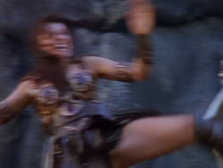 extant_XenaWarriorPrincess_1x12-BewareGreeksBearingGifts_0680
