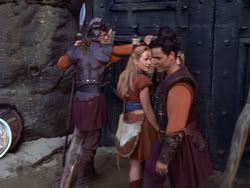 extant_XenaWarriorPrincess_1x12-BewareGreeksBearingGifts_0743