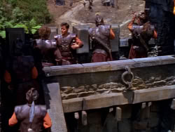 extant_XenaWarriorPrincess_1x12-BewareGreeksBearingGifts_0899