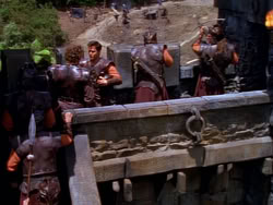 extant_XenaWarriorPrincess_1x12-BewareGreeksBearingGifts_0900