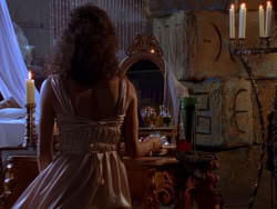 extant_XenaWarriorPrincess_1x12-BewareGreeksBearingGifts_0943