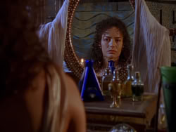 extant_XenaWarriorPrincess_1x12-BewareGreeksBearingGifts_0950