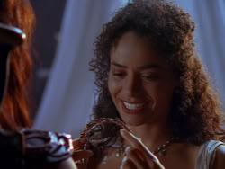 extant_XenaWarriorPrincess_1x12-BewareGreeksBearingGifts_0981