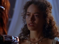 extant_XenaWarriorPrincess_1x12-BewareGreeksBearingGifts_0990
