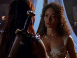extant_XenaWarriorPrincess_1x12-BewareGreeksBearingGifts_1036