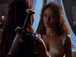 extant_XenaWarriorPrincess_1x12-BewareGreeksBearingGifts_1037