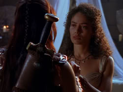 extant_XenaWarriorPrincess_1x12-BewareGreeksBearingGifts_1038