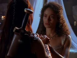 extant_XenaWarriorPrincess_1x12-BewareGreeksBearingGifts_1041