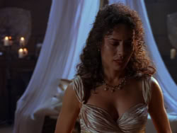 extant_XenaWarriorPrincess_1x12-BewareGreeksBearingGifts_1049