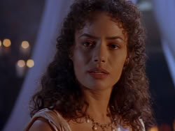extant_XenaWarriorPrincess_1x12-BewareGreeksBearingGifts_1081