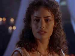 extant_XenaWarriorPrincess_1x12-BewareGreeksBearingGifts_1093