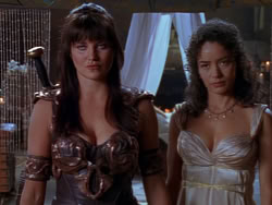 extant_XenaWarriorPrincess_1x12-BewareGreeksBearingGifts_1137
