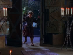 extant_XenaWarriorPrincess_1x12-BewareGreeksBearingGifts_1156