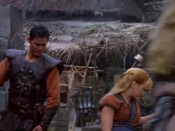 extant_XenaWarriorPrincess_1x12-BewareGreeksBearingGifts_1164