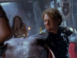 extant_XenaWarriorPrincess_1x12-BewareGreeksBearingGifts_1308